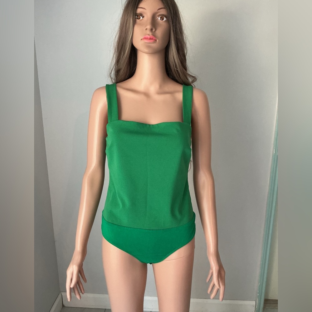 Lulu's Vibrant Green Bodysuit Sz M